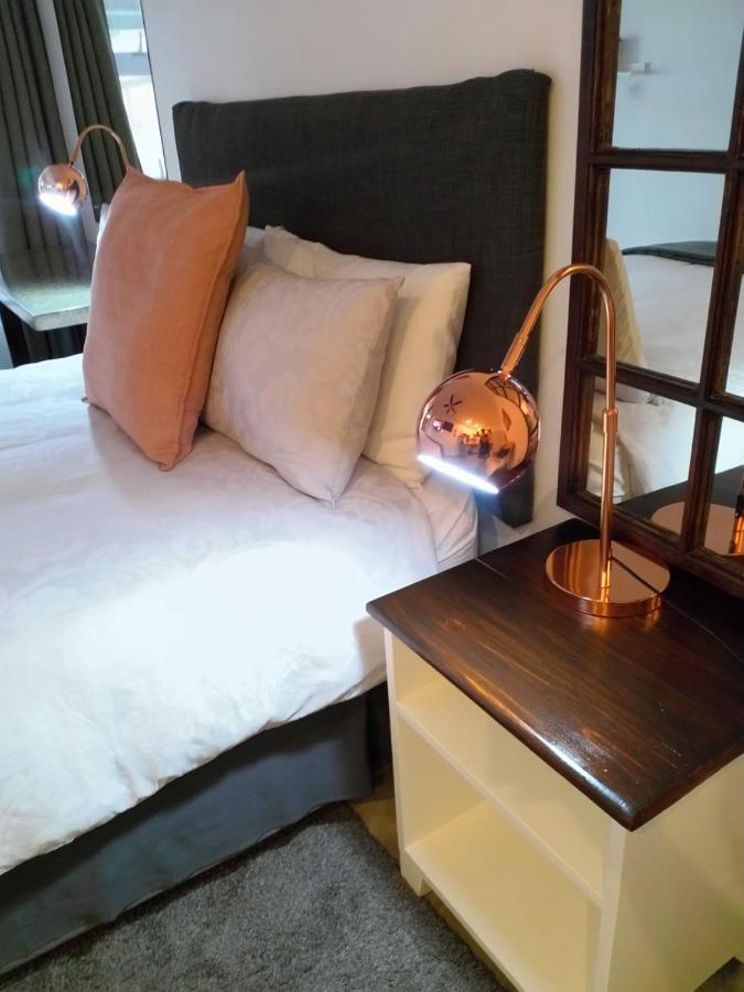 The Oak Treehouse Bnb Queenstown Esterno foto